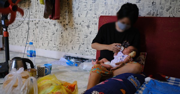 Những cánh tay chở che cho người mẹ trẻ một mình vượt cạn - Vimarsana News