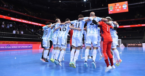 Đánh bại Brazil, Argentina giành vé vào chung kết Futsal ...