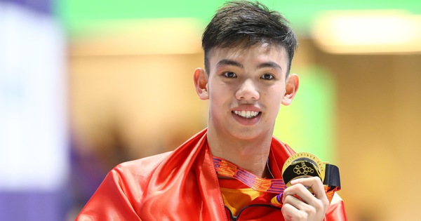 游泳運動員阮輝黃是2021年越南排名第一的運動員