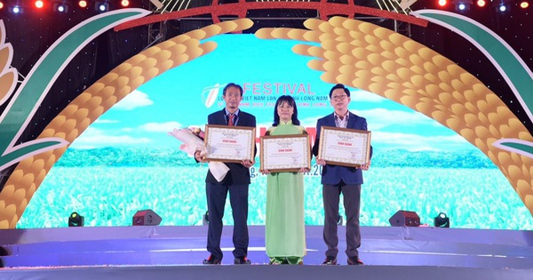 Vinh danh 3 sản phẩm tiêu biểu của Lộc Trời tại Festival lúa gạo Việt Nam 2022