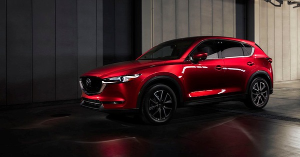  Mazda actualizó el legendario color de pintura roja pero abandonó el BT-50