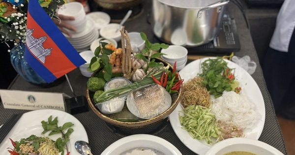 Thưởng thức ẩm thực ASEAN trên đường phố Lê Lợi
