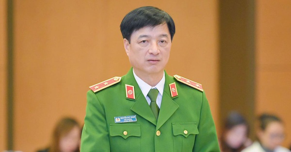 Không cần xuất trình sổ hộ khẩu: Từ ngày 1-1-2023, người dân xác nhận trên môi trường điện tử