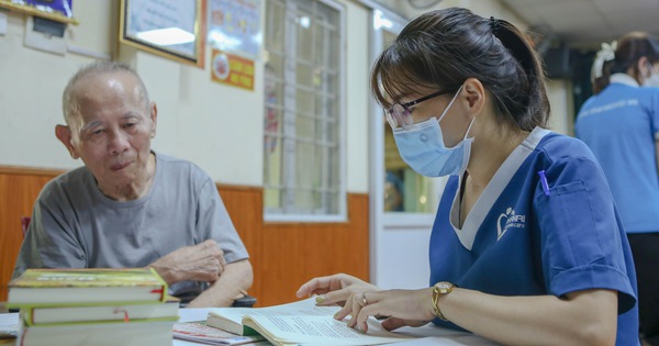 日本でより多くのハウスキーパーと看護師を募集：食事、語学学習、ビザのカバー