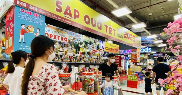Co.op - hệ thống siêu thị rầm rộ giảm giá hàng Tết