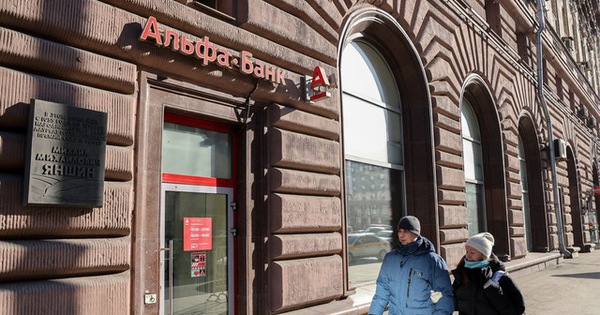 俄羅斯銀行改用中國銀聯繫統