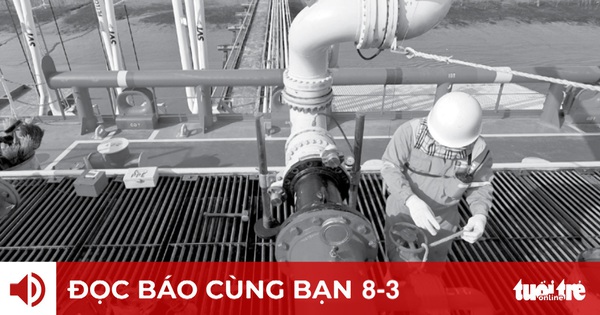Đọc báo cùng bạn 8-3: Giá xăng có thể lên tới 30.000 đồng/lít? 2 thumb 8 3 16466765761741006369962 crop 16466765958871802429742