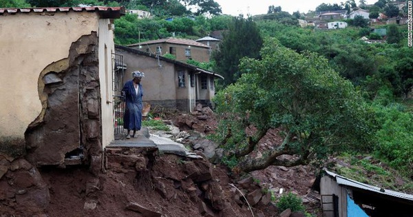 Terrible floods and landslides in South Africa: 306 dead