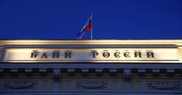 Putin signed a decree to remove Russian stocks from foreign exchanges