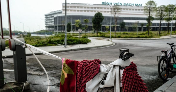 Cảnh hoang vắng hai cơ sở bệnh viện Bạch Mai, Việt Đức ngàn tỉ khánh thành rồi… đóng cửa