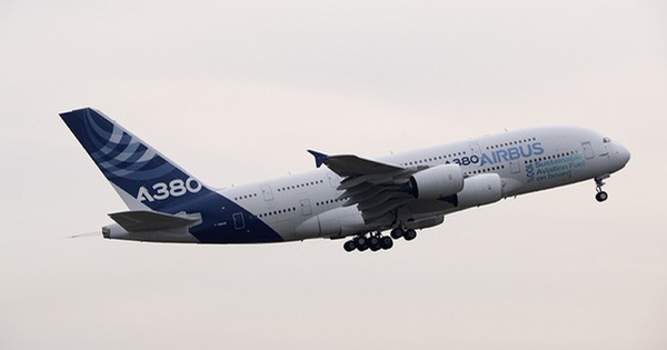 For the first time, the giant Airbus A380 uses fuel made from cooking oil