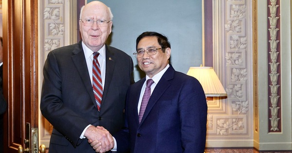 PM receives US senators with ‘special affection’ for Vietnam