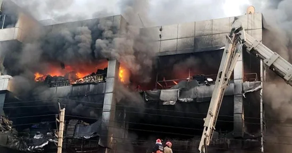 Large fire in the Indian capital, at least 27 people died