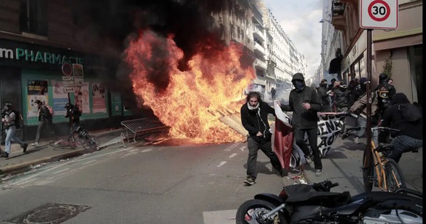 Riots in Paris on May 1