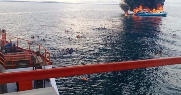 Ship carrying more than 100 people in the Philippines caught fire, at least 7 people died