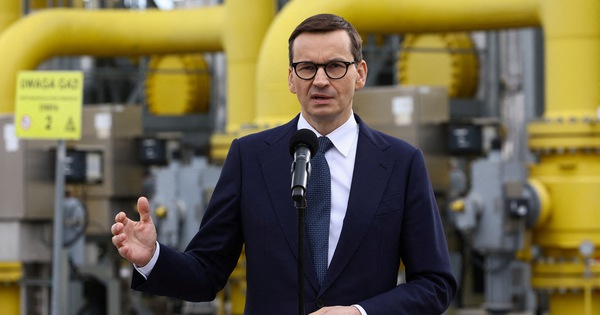 Polish Prime Minister criticizes a European country that makes huge profits from selling gas