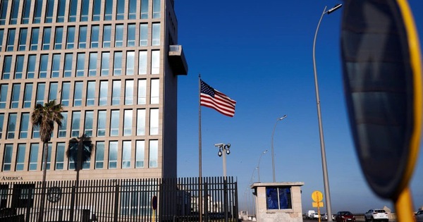 US re-issues visa in Cuba