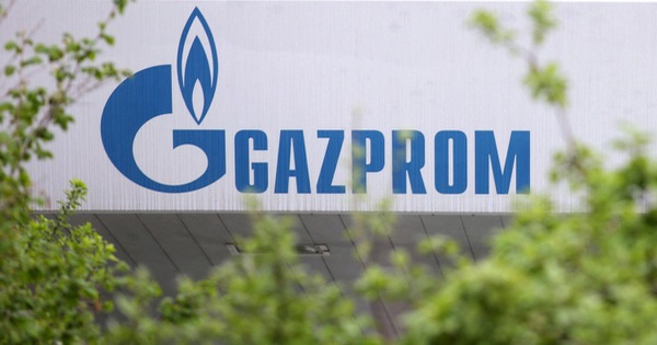 Despite the war, Russian gas still flows to Europe through Ukraine