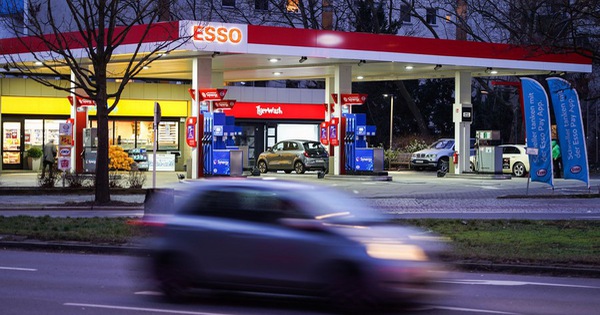 Germany: tax cuts, petrol prices immediately
