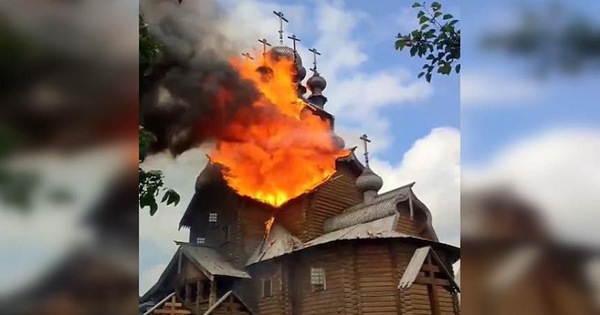 Ancient monastery in Ukraine caught fire: Ukraine and Russia blame each other