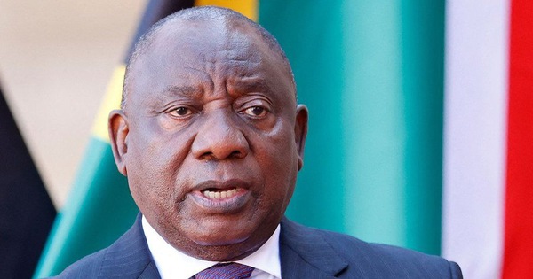 South African president accused of ‘shock’ over payment of ‘silence purchase’ by thieves
