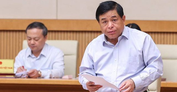thumbnail - Bộ trưởng Nguyễn Chí Dũng: Tăng trưởng GDP năm nay khoảng 7%, lạm phát dưới 4%