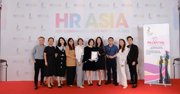 Prudential Việt Nam giành giải kép tại Insurance Asia Awards 2022 và HR Asia Awards 2022