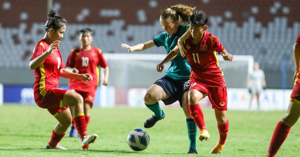 thumbnail - U18 nữ Việt Nam á quân sau khi thua Úc 0-2 ở chung kết Giải U18 Đông Nam Á