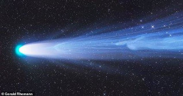 thumbnail - Xem ảnh sao chổi Leonard thắng cuộc thi Nhiếp ảnh gia thiên văn học của năm