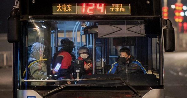中國公交車司機佩戴情緒追踪器以避免事故