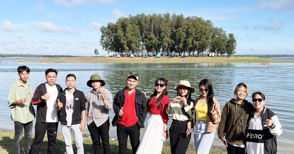 Ngày Tết khổ tâm với câu hỏi 'bao giờ cưới?'