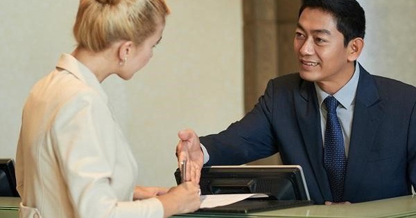 Nhân viên lễ tân và những kiến thức hữu ích trong nghề (phần 1/3)