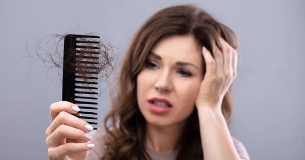Nguyên nhân rụng tóc nhiều la dấu hiệu bệnh gì và cách chữa trị hiệu quả