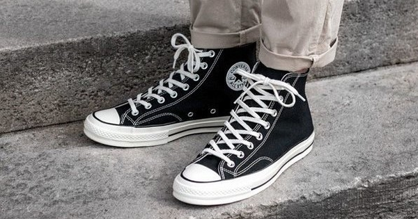Khám phá Retro Sneaker, dòng giày cổ điển giúp bạn biến hóa đủ phong cách -  Tuổi Trẻ Online