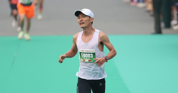 Hoang Nguyen Thanh, Le Thi Tuyet win 2023 national marathon – Thuvienpc.com