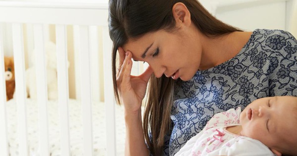 Những thành phần nào trong thuốc viêm họng có thể gây tác động đến sữa mẹ?
