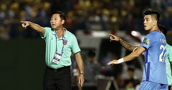 Coach Le Huynh Duc explains why Tien Linh has to be a substitute ...