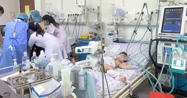 Bệnh tay chân miệng có triệu chứng và biểu hiện gì?
