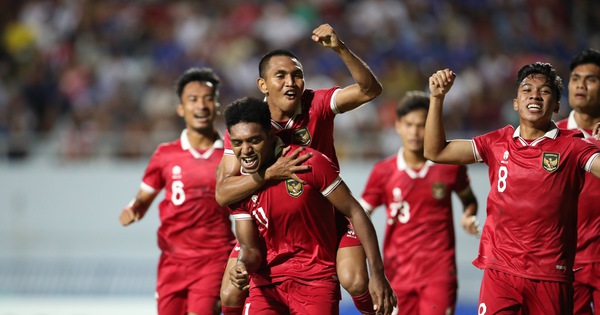 หนังสือพิมพ์อินโดนีเซีย : “ซัมเมอร์สวยงามที่ไทย อินโดนีเซีย U23 ท้าดวลเวียดนาม U23 รอบชิงชนะเลิศ”