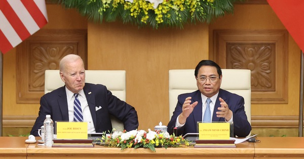 ファム・ミン・チン首相とジョー・バイデン大統領が投資・イノベーション会議に出席
