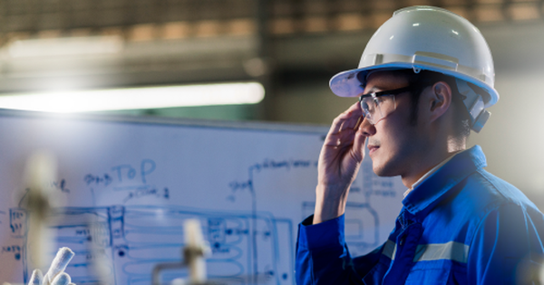 Tất tần tật về ngành điện tử công nghiệp là gì? Cơ hội việc làm và mức lương bao nhiêu?