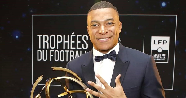 Mbappe đoạt giải 'Cầu thủ xuất sắc nhất nước Pháp' lần thứ 5 liên tiếp -  Tuổi Trẻ Online