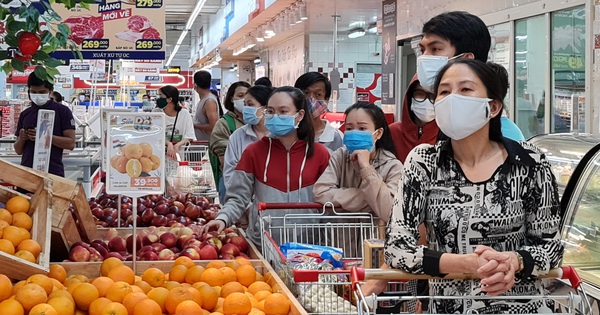 Lương 8 triệu vẫn ở lại thành phố: Nhiều cơ hội, làm sao để tránh về già trắng tay?