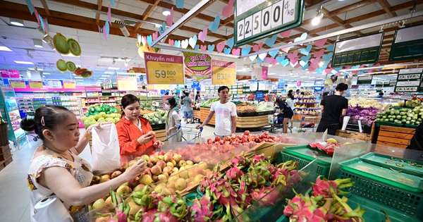 Tin tức sáng 7-5: 5,2% hộ gia đình có thu nhập giảm, chủ yếu do mất việc