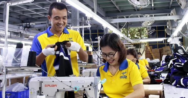 Việc và người luẩn quẩn tìm nhau