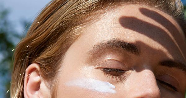 Dưỡng da mùa hè làm sao cho đẹp và không nổi mụn?