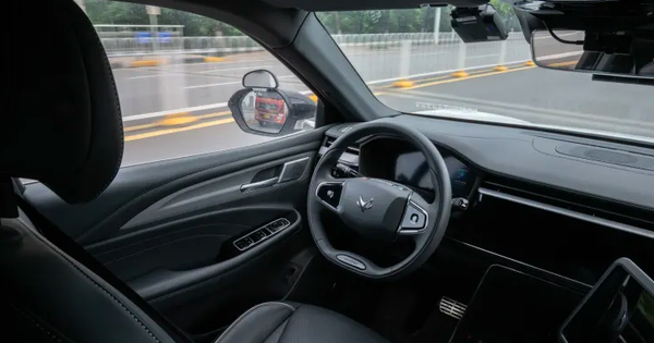 Đằng sau cơn sốt taxi tự hành trên mạng xã hội Trung Quốc