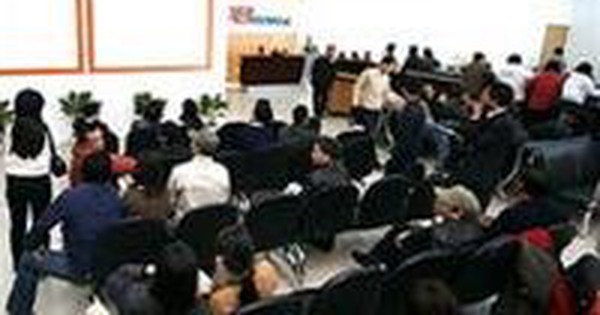 Quá tải lớp chứng khoán
