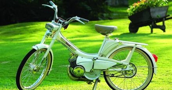 Xe đạp máy Mobylette AV3 nguyên bản sau 70 năm bảo vật tại phố cổ Hội An   XẾ CỔ LUXURY  XE ĐẸP  ĐỘC  LẠ  ĐĂNG CẤP
