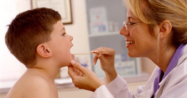 Phương pháp điều trị hiệu quả nhất cho trẻ em có bạch cầu trong máu cao là gì?
